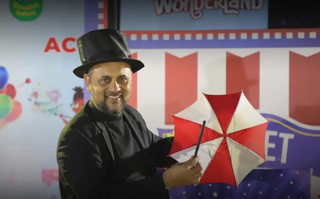 Joyland 3 Get Entertained with Performing Arts