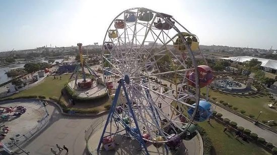 Discovering the Famous Parks in Karachi A Journey Through Joyland, Super Space, and Beyond 2024 5 famous parks in karachi